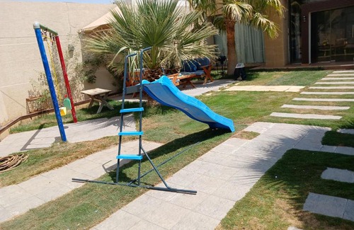 Diryah Ski Chalet | Discover شاليهات ديور: Family-Friendly Getaway with Pool