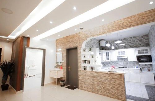 Buraydah Ski Chalet | Experience Relaxation at شاليه إيبرا with Pool Access