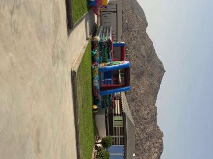 Mecca Ski Chalet | Delightful شاليه العز للمناسبات with Pool and Pet-Friendly Stay