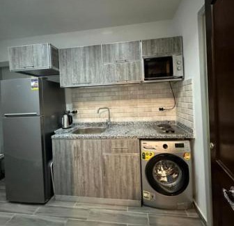 Al-'Amriyah Ski Chalet | Pet-Friendly شاليه بورتو جولف with Pool & Family Amenities