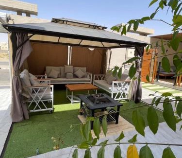 Ar Rass Ski Chalet | Discover شاليه دانة الرس: Family-Friendly Retreat with Pool