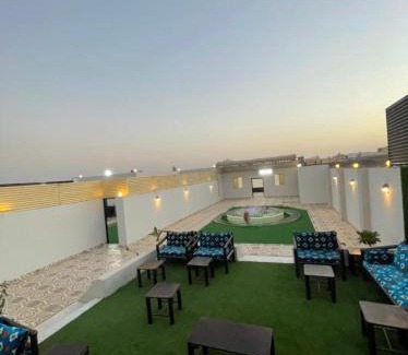 Medina Ski Chalet | Relaxing Retreat at شاليه درة العاقول with Pool Access