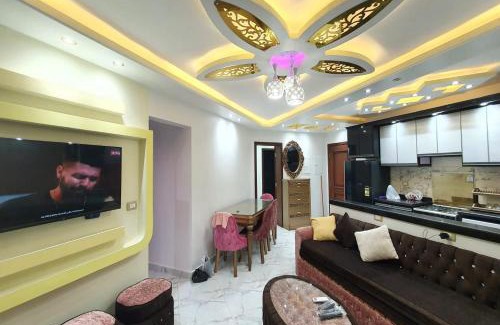 Al-Manasrah Apartment | Cozy Oceanfront Chalet in Port Said with Private Pool