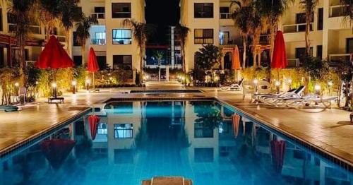 Al-Manasrah Apartment | Cozy Chalet with Private Garden at Port Said Resort