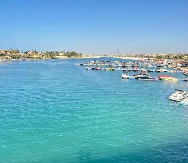Shurtah al-Dakhlah Villa | شاليه في مارينا العلمين كود ش 10
