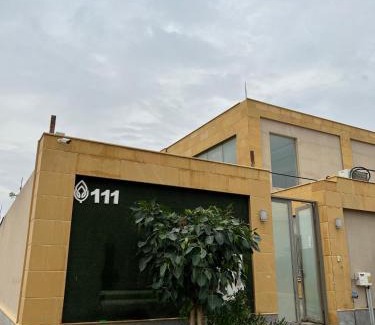 Al Khobar Ski Chalet | Discover Cady Resort: Family-Friendly Retreat with Pool