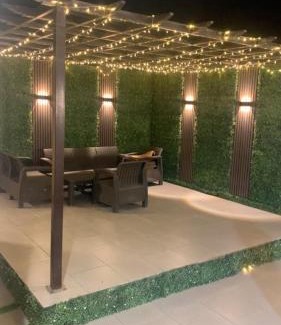 Dhahban Resort | Discover Family-Friendly شاليه ميلا with a Pool