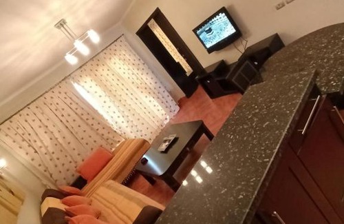 Shurtah al-Dakhlah Ski Chalet | Explore شالية بورتو مارينا 3 b in الساحل الشمالي