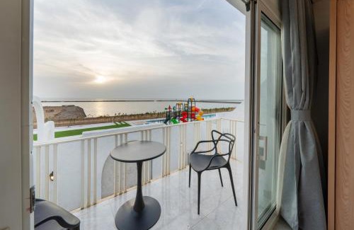 Jizan House | Relax at شاليهات شاطىء غروب الشمس with Oceanfront Views
