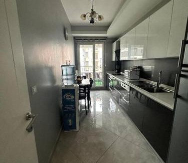 Kucukcekmece Apartment | Beachfront Apartment with Family-Friendly Amenities
