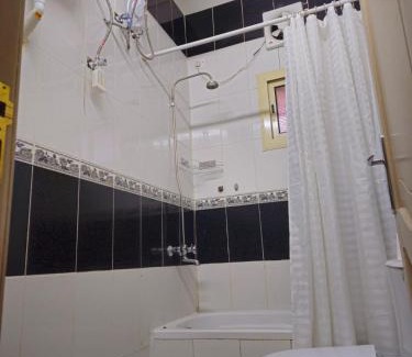 Medina Apartment | Comfortable Stay Near Quba Mosque with Family-Friendly Amenities