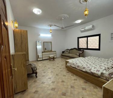 Medina Apartment | Conveniently Located Furnished Apartment Near the Haram