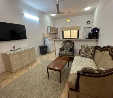 Medina Apartment | Conveniently Located Furnished Apartment Near the Haram