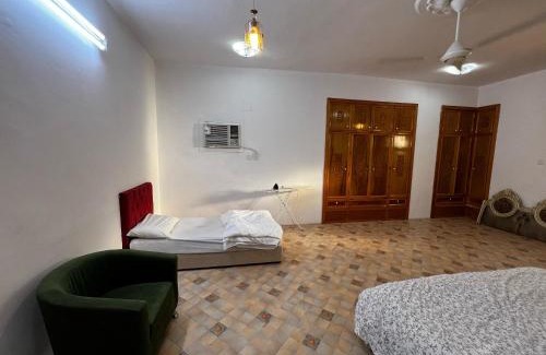 Medina Apartment | Conveniently Located Furnished Apartment Near the Haram