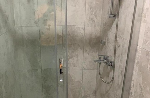 Osmangazi Apartment | Discover the Comfort of شقة بورصا with Private Pool