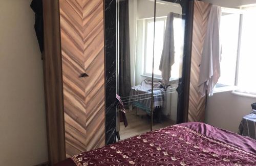Esenyurt Apartment | Cozy Apartment Full of Love - Pet and Child Friendly Stay
