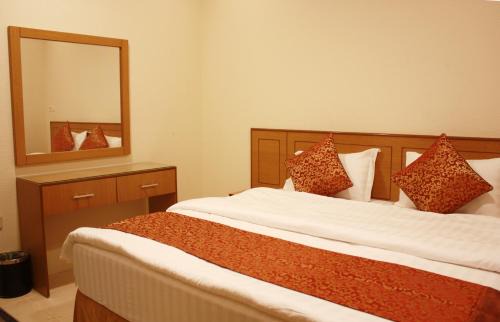 Al Hofuf Hotel | Discover Lyna Homes: Family-Friendly Serviced Apartments