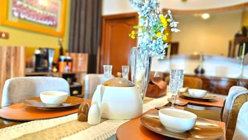 Mansoura Apartment | Stylish Duplex Apartment in Mansoura - Guest Rated 9.7/10