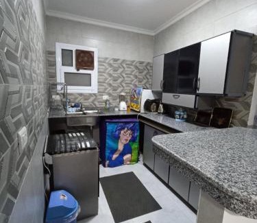Helwan Apartment | Scenic Nile View Hotel in Cairo, Maadi - Pet Friendly Oasis