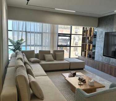 Nasr City Apartment | Elegant Apartment in Cairo - Guest Rated 10/10, Family Friendly