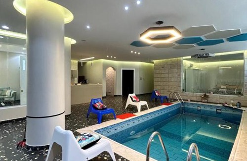 Taif Apartment | Elegant VIP Apartment with Private Pool Near Terra Mall