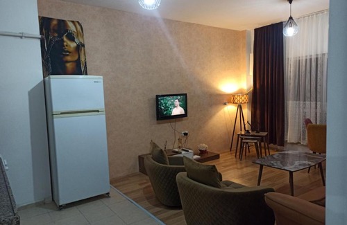 Osmangazi Apartment | Modern Flat in Bursa's Heart - Family & Pet Friendly Stay