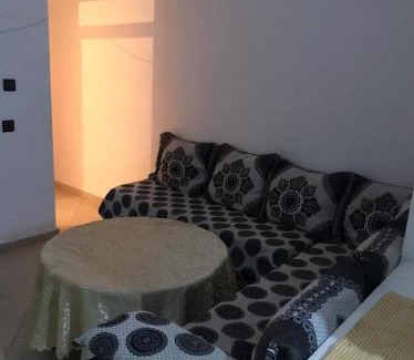 Ahriq Apartment | Pet-Friendly Apartment for Rent in Martil: Ideal Getaway