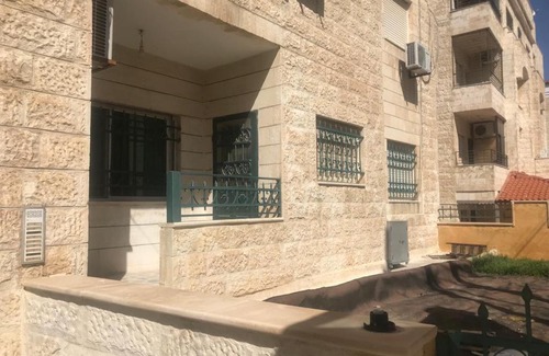 Al Jubeiha Apartment | Unique Fully Furnished Apartment Near the Northern Gate