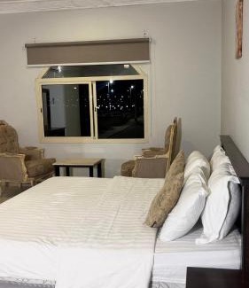Rayyis Apartment | شقق النورس