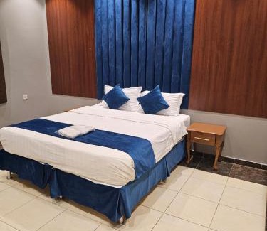 Al Aziziyah Apartment | Family-Friendly Comfort at شقق راحتي هنا للشقق المخدومة