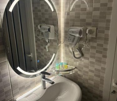Dammam Apartment | Self-Check-In at Rose Apartments: Guest Rated 10/10