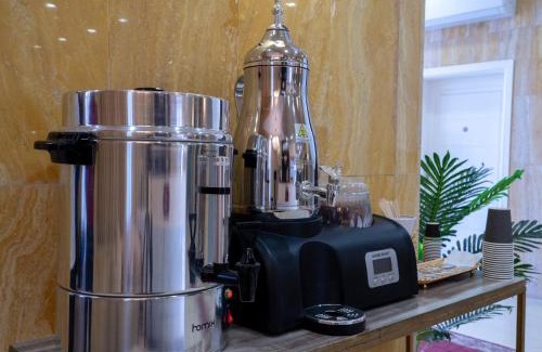 Mecca Apartment | Discover سما سول Hotel: Pet-Friendly & Family-Centric Stay