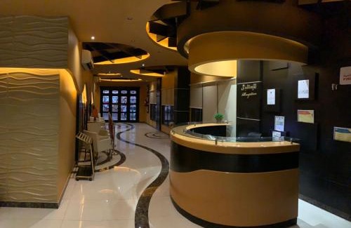 Al Aziziyah Apartment | Cozy Retreat at شقق طلائع الدانه with High Guest Ratings
