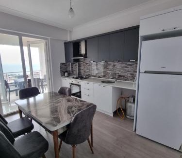 Yomra Apartment | Discover شقق واحة طرابزون: Family-Friendly Comfort Awaits
