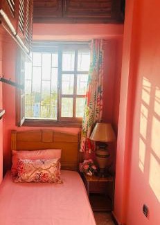 Hay Al Qoriaa Apartment | Oceanfront Sky Doreen Apartment with Private Beach Access