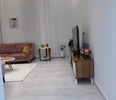 Medina Apartment | Exquisite Apartment Near Al Rashid Mall - Guest Rated 10/10
