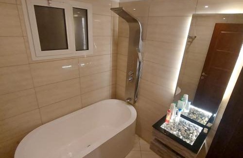 Mecca Apartment | Family-Friendly Apartment in Mecca, Perfect for Your Stay