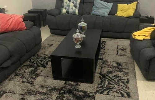 Suwailih Apartment | Discover Family-Friendly Relaxation at رجم عميش عمان