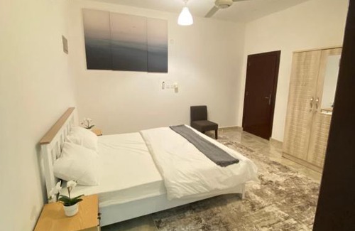 Oman House | Private Room in Muscat: Ideal for Families and Travelers