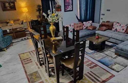 El Faiyum Apartment | Pet-Friendly Vacanze Hotel: Top Rated 10/10 Stay Awaits