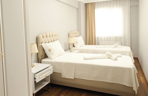 Trabzon Apartment | Relax in Rooms with Captivating City and Sea Views