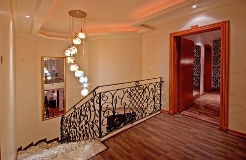 King Abdul Aziz Road Villa | Beachfront Retreat with Pool and Pet-Friendly Amenities