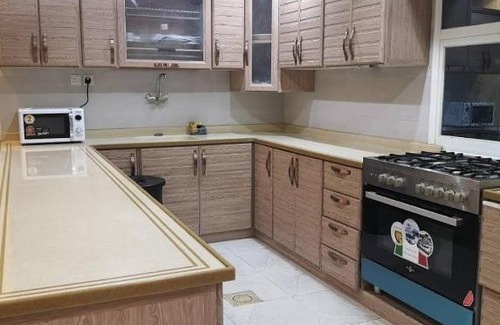 Tanomah Villa | Inviting Villas in Tanumah with Hot Tub & Kitchen Amenities