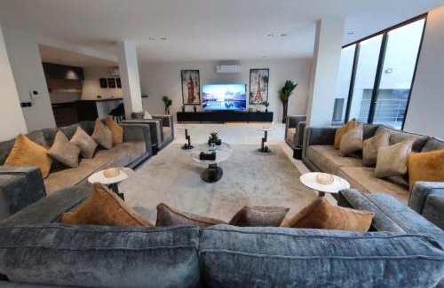 Al Sulimania Villa | Discover Lavenda Villas: Family & Pet-Friendly Retreat