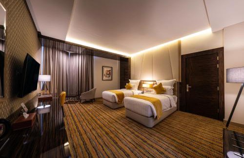 Jizan Hotel | Discover AlRayah Hotel: Family-Friendly with Hot Tub Access