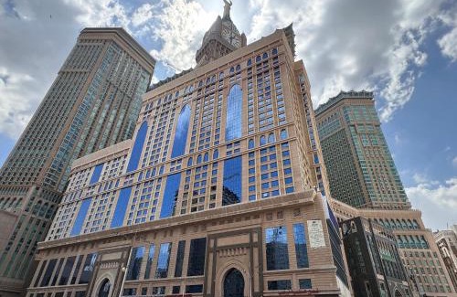 Ajyad Hotel | Elegant Al Safwah Hotel First Tower: 5-Star Guest Rated Stay