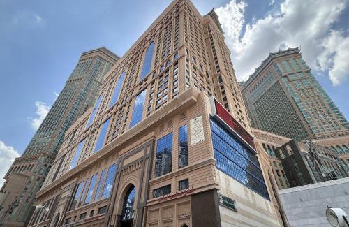 Ajyad Hotel | Elegant Al Safwah Hotel First Tower: 5-Star Guest Rated Stay
