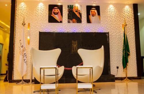 Sharurah Hotel | Relax at Hotel Alfaw Plaza with Hot Tub & Family Amenities