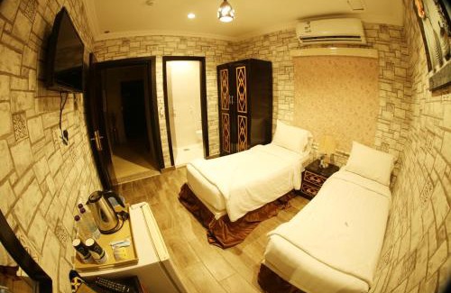 Al Aziziyah Hotel | Discover Family-Friendly Comfort at Seventh Square Hotel