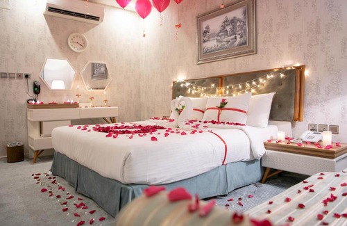 Jizan Hotel | Relaxing Retreat at Viola Hotel with Spa & Hot Tub Access